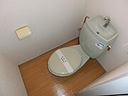 清潔感のあるトイレです