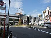 浦安駅 763m