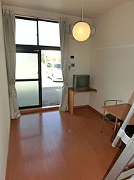 レオパレスベルフローラI 1階1Kのリビング/ダイニング