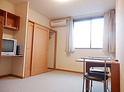 レオパレスＧａｒｄｅｎ 2階1Kのリビング/ダイニング