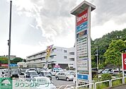 西友新ゆりグリーンタウン店 徒歩16分。スーパー 1260m