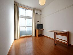 小田急多摩線 新百合ヶ丘駅 徒歩12分の賃貸アパート 1階1Kのリビング/ダイニング