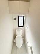 1.2階にトイレございます。