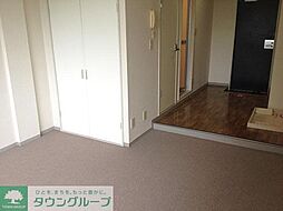 レオパレスルミエール 305 3階1Kのリビング/ダイニング