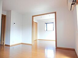 プラティーヌ　パレ　弐番館 201 2階3LDKのリビング/ダイニング