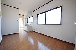 第2フラワーパレス 101 1階2DKのリビング/ダイニング