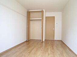 フォレスト　アルス 2階1Kのリビング/ダイニング