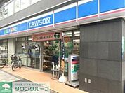ローソン 徒歩10分。 770m