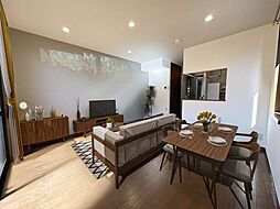 コート・フローラＣ 101 1階2LDKのリビング/ダイニング