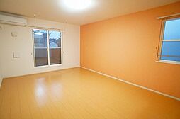 東武伊勢崎線 越谷駅 徒歩23分の賃貸アパート 2階1LDKのリビング/ダイニング