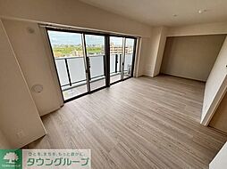 JR武蔵野線 三郷駅 徒歩2分の賃貸マンション 2階2LDKのリビング/ダイニング