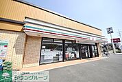 セブンイレブン草加西町店 徒歩10分。 760m