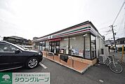 セブンイレブン草加弁天1丁目店 徒歩7分。 500m