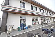 セブンイレブン草加新田駅東口店 徒歩15分。 1160m