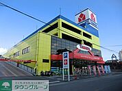 ヤマダ電機 徒歩2分。 140m