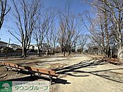 春おか広場 徒歩32分。 2510m