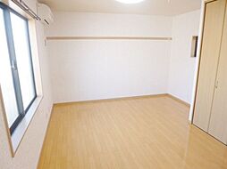 カーサベントゥーラ 101 1階ワンルームのリビング/ダイニング