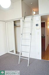 レオパレスさいわい 3階1Kの室内