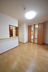 セレニティーＥ・Ｍ 103 1階1LDKのリビング/ダイニング