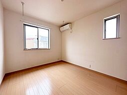 グランド・ソレーユ・モコ 0201 2階1DKのリビング/ダイニング