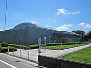 立川市民体育館 317m