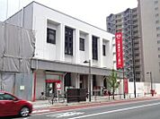 三菱東京ＵＦＪ銀行八王子中央支店 513m