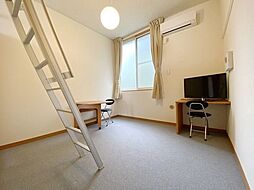 レオパレスクレスト 203 2階1Kのリビング/ダイニング