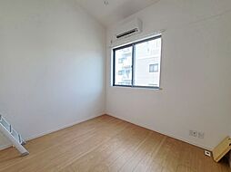 ヴィラ・トークス多摩 102 1階1Kのリビング/ダイニング