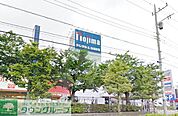 ノジマ忠生店 徒歩3分。ホームセンター 200m