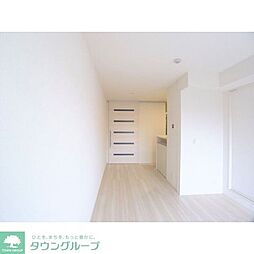 ＩＺ（イズ） 203 2階1LDKのリビング/ダイニング