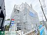 エントランス：駐車場