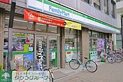 ファミリーマート本川越駅前店 徒歩7分。 530m