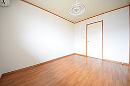 JR南武線 西国立駅 徒歩5分の賃貸アパート 2階1Kのリビング/ダイニング