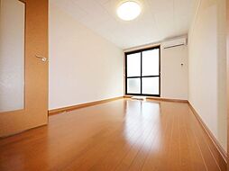 レオパレス桜 402 4階1Kのリビング/ダイニング