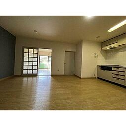 グリーンゲーブル 205 2階3LDKのリビング/ダイニング