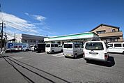 ファミリーマートさいたま指扇店 803m