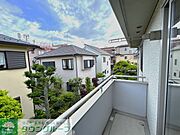 2階バルコニーからの眺望：8帖洋室付