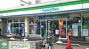 ファミリーマートさいたま太田窪店 徒歩5分。コンビニ 390m