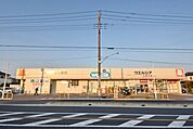 ウエルシア上尾上店 482m