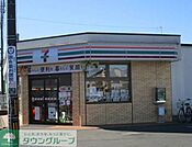 セブンイレブン鴻巣宮前店 徒歩8分。 590m