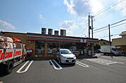 セブンイレブンさいたま土呂2丁目店 徒歩3分。コンビニ 240m