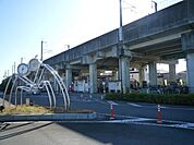 伊奈中央駅 558m