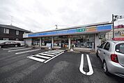ローソン上尾瓦葺店 352m