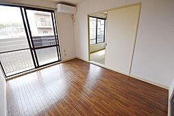 小田急小田原線 喜多見駅 徒歩23分の賃貸アパート 2階2DKのリビング/ダイニング