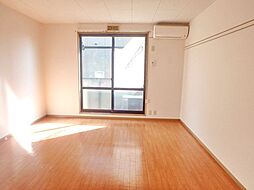 JR中央線 三鷹駅 バス10分 三鷹農協前下車 徒歩2分の賃貸アパート 1階1Kのリビング/ダイニング