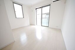 京王線 調布駅 徒歩13分の賃貸アパート 2階1Kのリビング/ダイニング