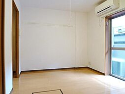 JR中央線 三鷹駅 徒歩18分の賃貸マンション 1階1Kのリビング/ダイニング