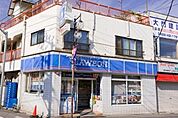 ローソン三鷹台駅前店 687m