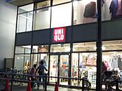 ユニクロ仙川店 1018m