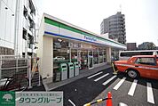 ファミリーマートガーデンシティ品川御殿山店 徒歩4分。 260m